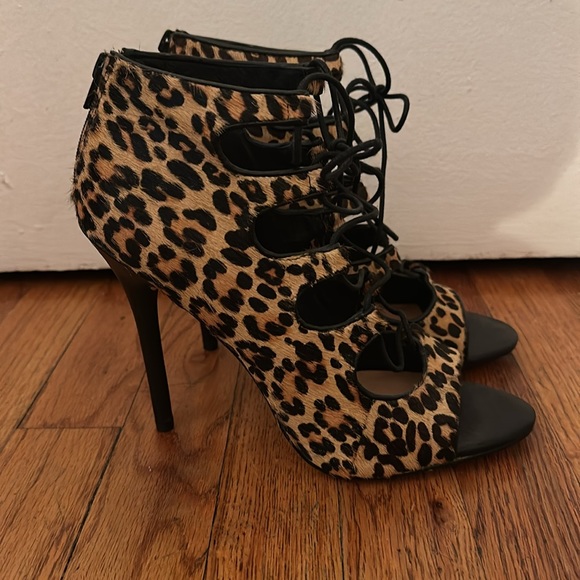 Gilt x Glamour leopard cage heels - Picture 2 of 6